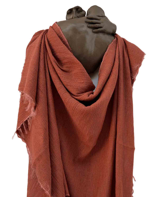 stilelibero-Embrace-Blanket-Merino-Silk-Rust-3a